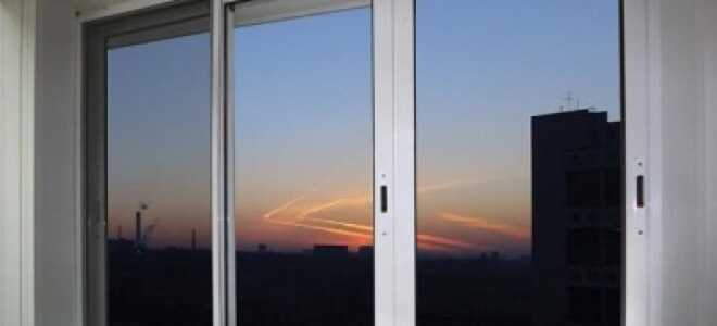 Раздвижные пластиковые окна – сколько места на балконе сэкономят!