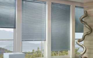 Как снять жалюзи с пластикового окна?