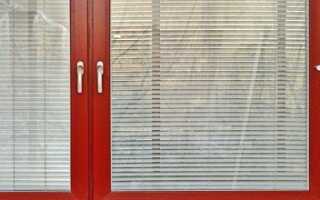 Встроенные жалюзи на пластиковые окна — стоит ли выбирать такую модель?