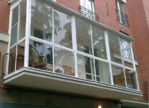 Французское остекление балкона