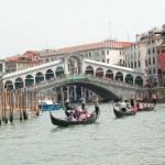 Преимущества лиственничных окон