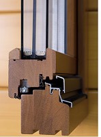 Деревянное окно