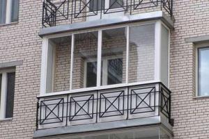 Окна из пластика на балконе