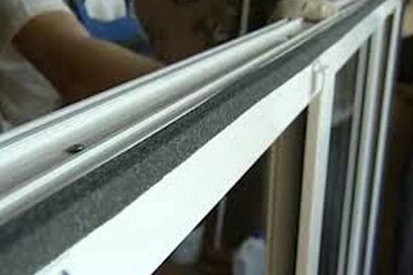 Лента ПСУЛ после наклейки на раму