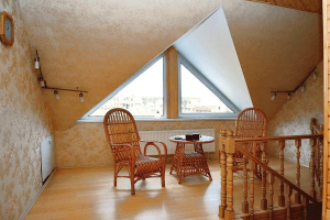 Окна нестандартных форм на даче