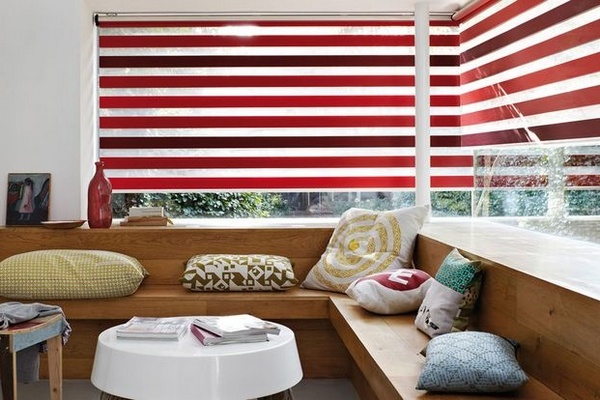 Жалюзи зебра в красно-багровых тонах