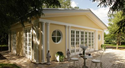 Дом с круглыми окнами