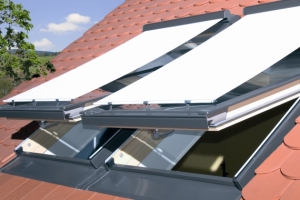 Пультовое открытие мансардных окон