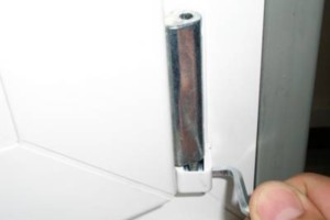 Подгонка створки по горизонтали