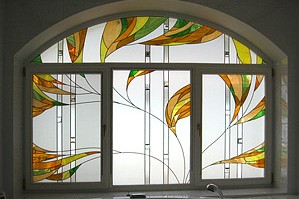 Пластиковые витражные окна