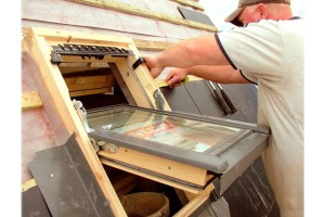 Так меняют окна Velux