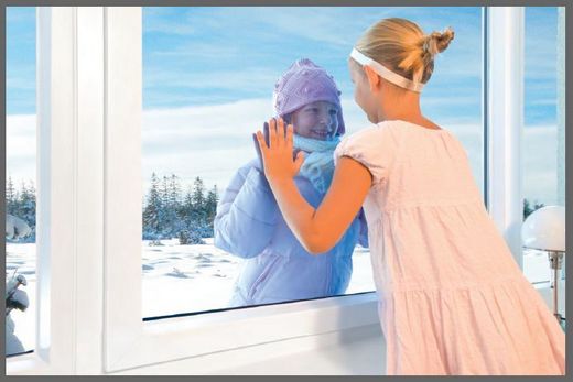 На улице холодно, а дома за качественным окном тепло