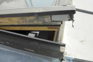 Протекающее мансардное окно