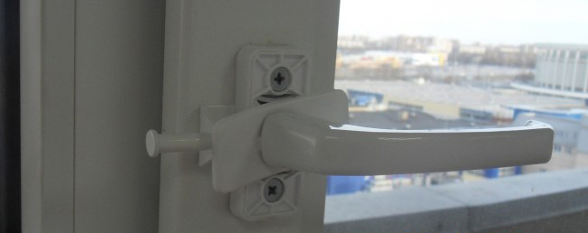 grebenустановка гребенки на пластиковое окно3