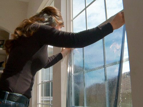 Как снять защитную пленку с пластиковых окон