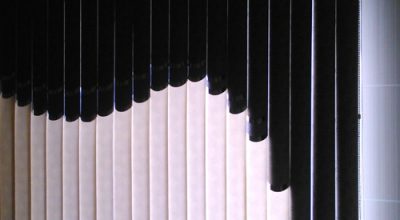 • Жалюзи на балконные окна