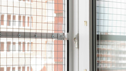 3. Металлическая сетка на окна