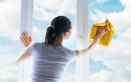Уход за пластиковыми окнами и подоконниками