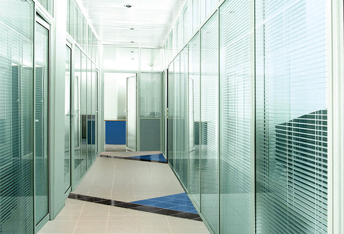 Встроенные жалюзи